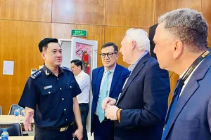 Tăng tốc, hiện đại thủ tục hải quan chuyển phát nhanh