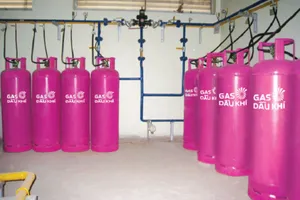 Giá gas bán lẻ tăng 95.000 đồng/bình 12kg