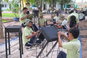 Người cai nghiện ma túy học nghề tại Trường Giáo dục đào tạo và Giải quyết việc làm số 3, nay là Cơ sở điều trị nghiện ma túy số 3 (đóng trên địa bàn tỉnh Bình Dương)