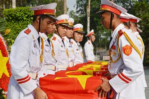 Truy điệu và an táng 6 liệt sĩ hy sinh trong Tổng tấn công và nổi dậy Xuân Mậu Thân 1968		