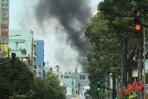TPHCM: Cháy nhà trên đường Nguyễn Chí Thanh, nghi do chập điện