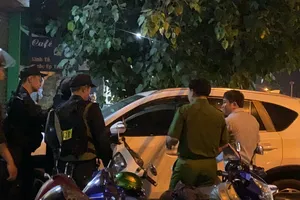 Khởi tố, bắt tạm giam thêm 4 đối tượng trong vụ xông vào bệnh viện khống chế giám đốc để đòi nợ