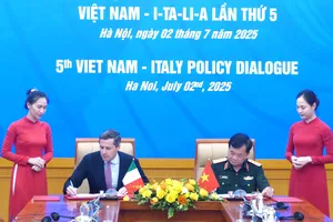 Thúc đẩy hợp tác quốc phòng Việt Nam - Italy