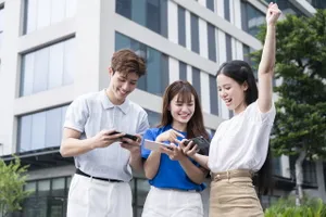 VinaPhone tặng giới trẻ học bổng 100 triệu đồng mùa tựu trường