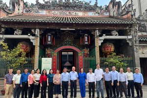 胡志明市市委宣教与民运处主任阮孟强造访各华人会馆