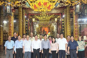 胡志明市民族与宗教厅领导团探访海南会馆