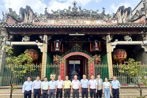 中国广州国家版本馆代表团到访胡志明市穗城会馆