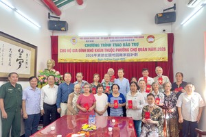 义安会馆资助左关坊贫困家庭