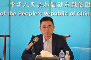 中国驻东盟使团团长王擎。