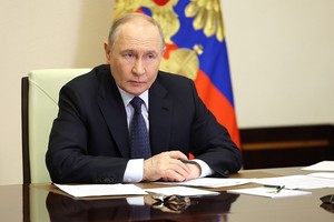 普京宣布东正教复活节停火。