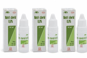 Pharmedic的氯化钠滴眼液。