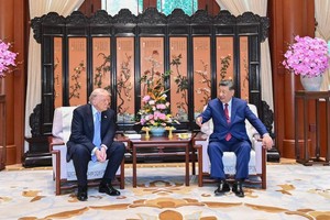 5月15日上午，中国国家主席习近平在中南海与美国总统特朗普举行小范围会晤。 图自新华社