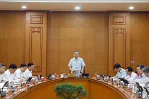 党中央总书记、国家主席苏林主持召开科学技术发展、创新增长与数字化转型指导委员会常务处关于基础科学研究工作会议。