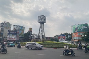据预报，胡志明市今天下午和夜间可能出现阵雨。图：福厚