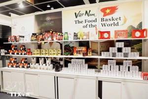 越南在2026年香港国际食品展上推广咖啡和农产品。图自越通社
