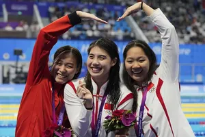 Các VĐV nước chủ nhà Trung Quốc vẫn đang dẫn đầu bảng xếp hạng tại Asiad 19