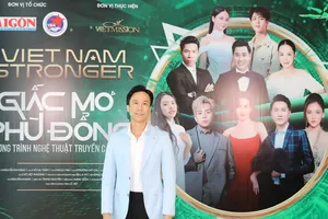 Đạo diễn Lê Việt tại lễ công bố chương trình nghệ thuật truyền cảm hứng Viet Nam Stronger do Báo Sài Gòn Giải Phóng và Hội Doanh nhân trẻ TPHCM tổ chức Ảnh: DŨNG PHƯƠNG