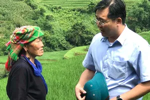 Ông Bí thư Huyện ủy và những chuyện lạ ở Mù Cang Chải: - Bài 1: Gầy dựng điểm tựa tin yêu