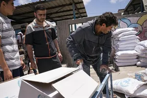 UNRWA đưa hàng cứu trợ đến Gaza. (Ảnh: AP)