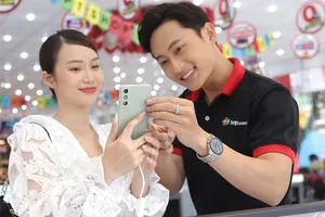 Điện thoại di động đang giảm giá sâu tại FPT Shop