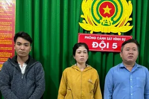 Nhóm đối tượng là tổng quản lý và quản lý của 2 nhà hàng tại cơ quan công an