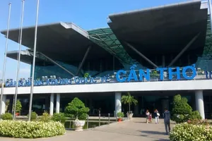 Chắp cánh các sân bay miền Tây