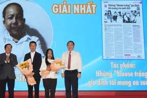 Trao giải cuộc thi viết "Người thầy thuốc trong tôi" lần 2