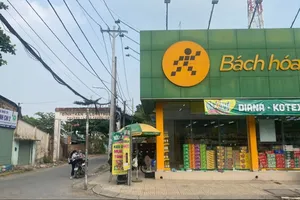 Bảng quảng cáo đặt sai chỗ đã được tháo dỡ để trả lại tầm nhìn cho người đi đường