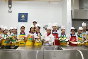 Trường Saigontourist tập huấn kỹ năng cho gần 400 học sinh