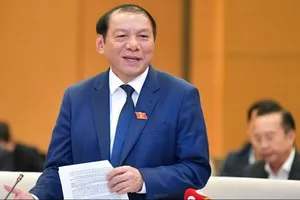 Bộ trưởng Bộ VHTT-DL Nguyễn Văn Hùng 