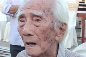 Cố soạn giả, NSND Viễn Châu. Ảnh: ĐOAN LINH