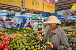 Kỳ vọng khuyến mãi giúp tăng sức mua