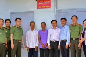 Hàng ngàn mái ấm nghĩa tình tặng đồng bào Khmer khó khăn