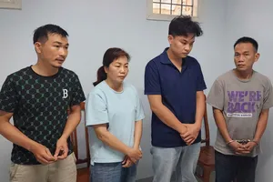 Khởi tố 4 đối tượng giả danh công an bắt người trái pháp luật