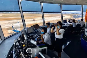 Đài Kiểm soát không lưu Tân Sơn Nhất