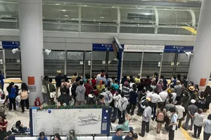 Tiếp tục tăng cường chạy thêm tàu Metro 