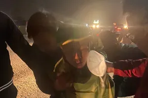 Lực lượng công an bắt giữ nghi phạm Trần Văn Huy 