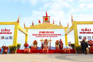 Sáng 17-2, tại Công viên biển Hà Khê (phường Hà Khê, quận Thanh Khê, TP Đà Nẵng) diễn ra Lễ hội Cầu ngư truyền thống quận Thanh Khê 2025