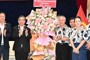 Lãnh đạo TPHCM chúc mừng Tết Cổ truyền Lào