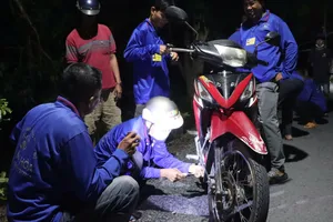 Đội cứu hộ giao thông của những người lính Cụ Hồ