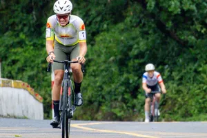 Mikhail Fokin đoạt Áo đỏ “Vua leo núi”