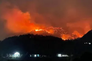 Một đêm xảy ra 4 vụ cháy rừng