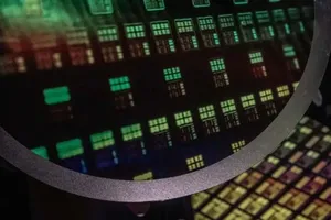 Mỹ đẩy mạnh điều tra dược phẩm, chất bán dẫn nhập khẩu