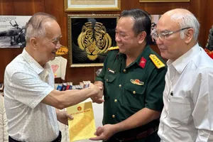 Thăm hỏi, tri ân các gia đình chính sách tham gia Chiến dịch Hồ Chí Minh