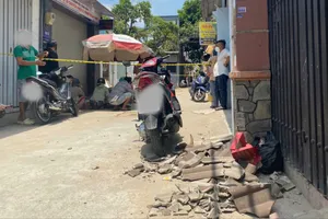 Lực lượng chức năng phong tỏa hiện trường