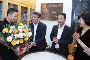 Ủy ban Quốc gia UNESCO Việt Nam thăm và chúc mừng nhân dịp Bộ sưu tập của nhạc sĩ Hoàng Vân được UNESCO ghi danh là Di sản Tư liệu thế giới