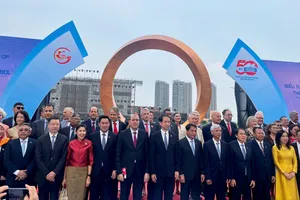 Khánh thành Biểu tượng Hữu nghị quốc tế TPHCM