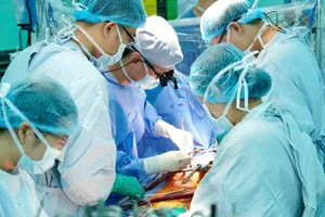 Chọn yêu thương, thay vì im lặng