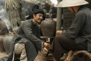 Tổng doanh thu "Thám tử Kiên" chính thức vượt "Lật mặt 8"