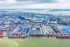 Cảng Phòng Thành Cảng thuộc Khu tự trị dân tộc Choang, tỉnh Quảng Tây, phía nam Trung Quốc. Ảnh: english.news.cn